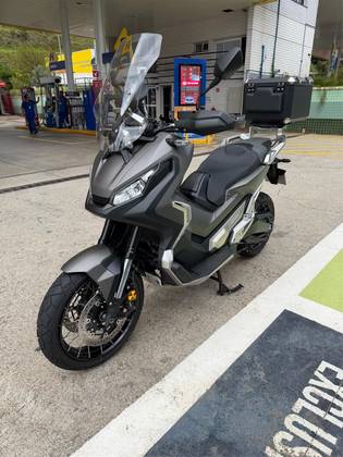 HONDA X-ADV 
